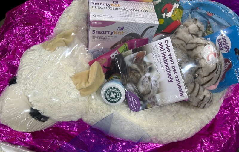 Prize #4 - Cat basket: Lamb cat bed, Snuggle Kitty, play tunnel, electronic motion toy, catnip treats, meowijuana catnip